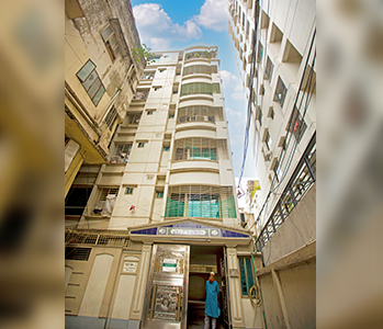 Super Hostel 12
